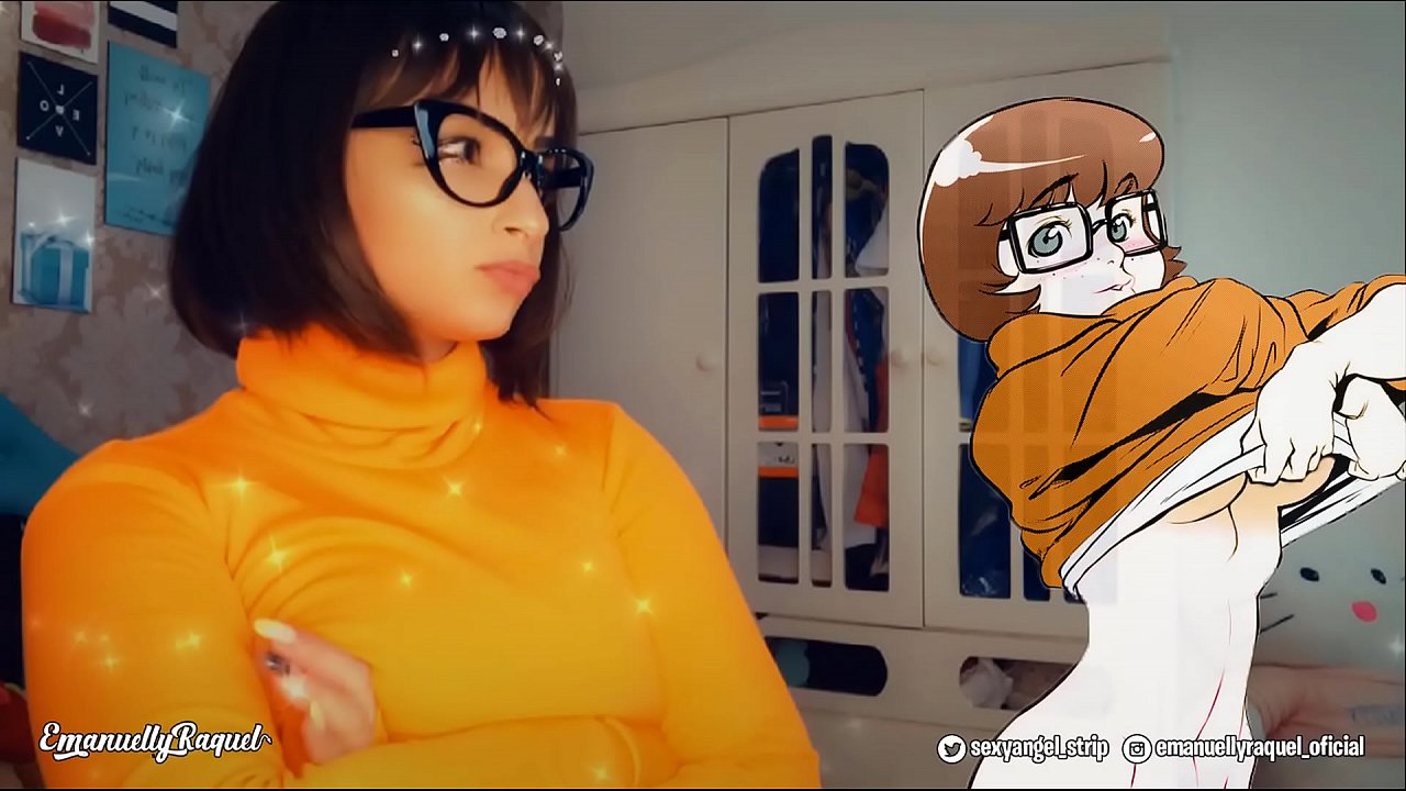 Velma Sucks A Thick Cock
